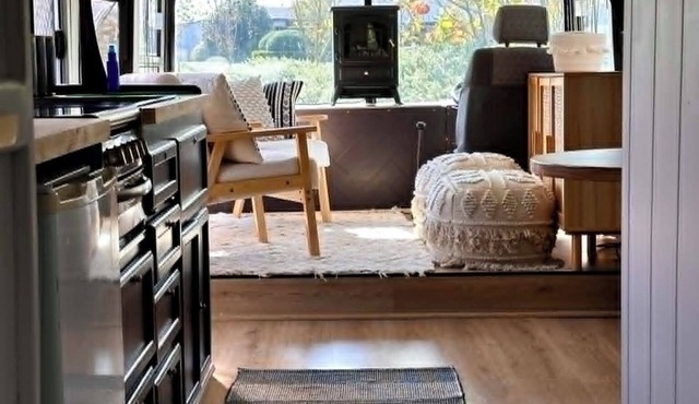 The Snug at Stable & Nook: Fire Pit, Horse Yards and right on the GSRT