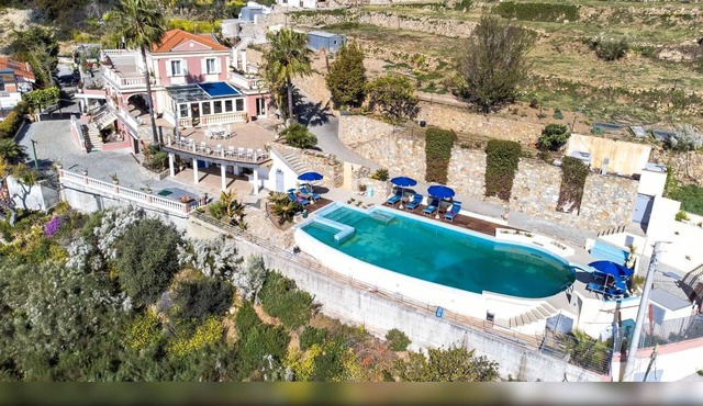 The splendid terrace of Villa Caroleo will enchant any traveler.