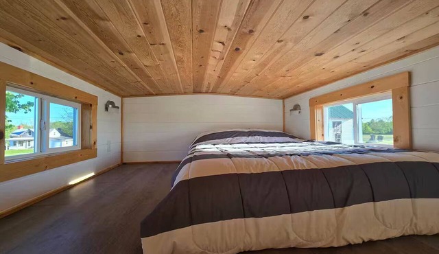 Tiny Living with BIG views