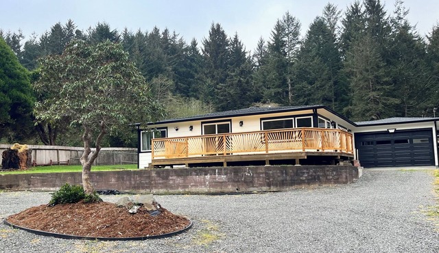 Tranquil 3-bedroom house in marvelous McKinleyville perfect for relaxing