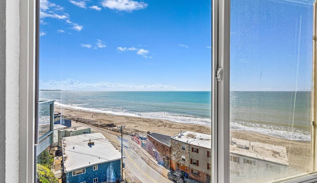 Two Bedroom Condo With Great Ocean Views!