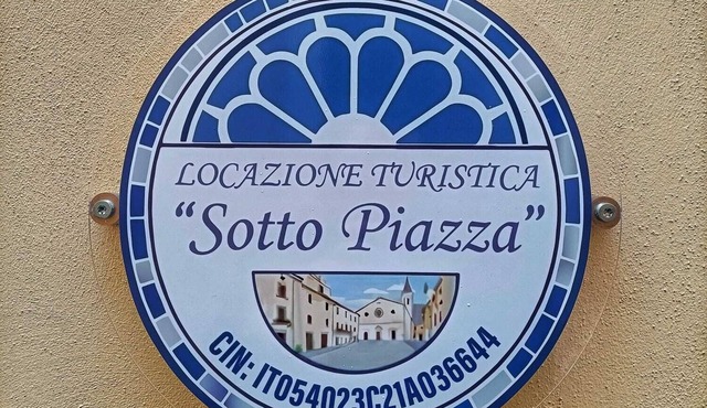 Vacation House Under Square