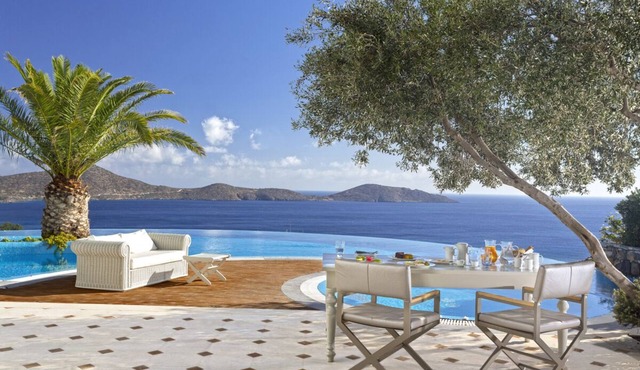 Villa Orion - Three Bedroom Resort, Sleeps 6