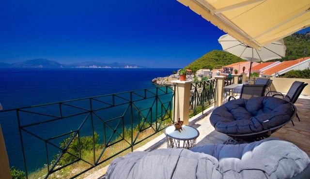 Villa Apoplous with pool