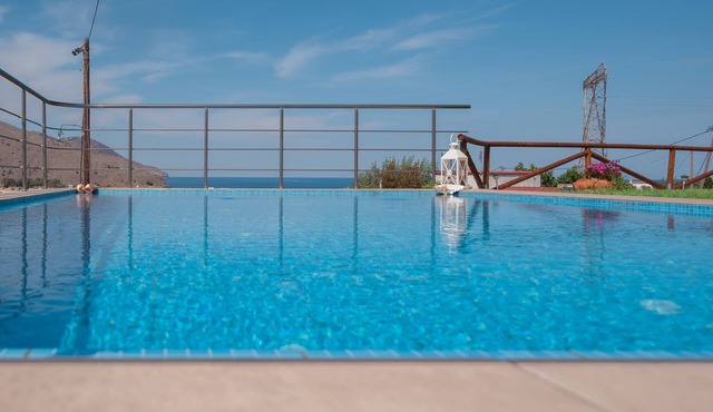 villa balos amfimala