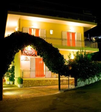 Villa Dora in Tolo