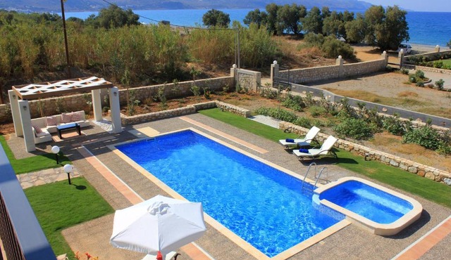 Villa Emerald