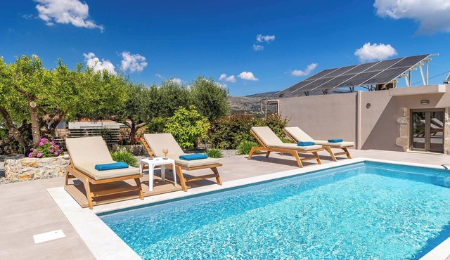 Villa Eva Chania - Three Bedroom Villa, Sleeps 6