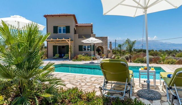 Villa Helios, luxury holiday home, private pool, peaceful rural environment