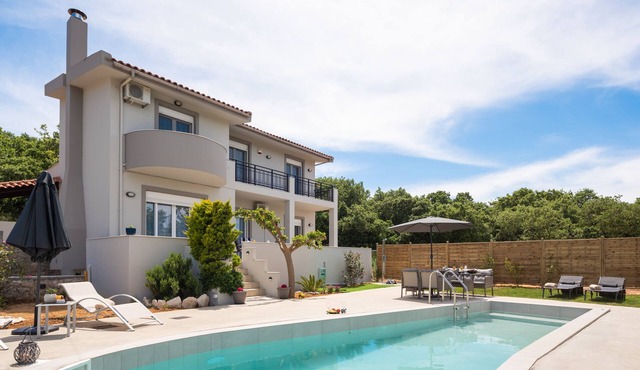 Villa Hercules Refreshing Pool & Hydromassage