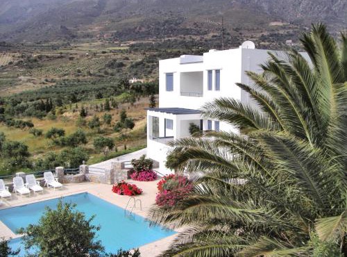 Villa in Lefkogia near Souda Beach