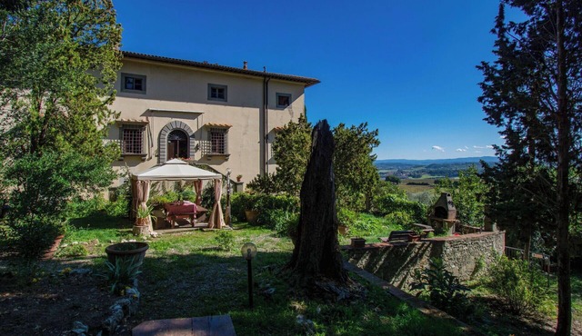 Villa in San Martino with 6 bedrooms sleeps 12