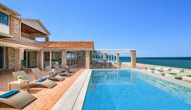Villa Ionio Beach House by Villa Plus