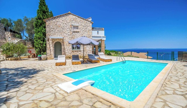 Villa Irini - Two Bedroom Villa, Sleeps 4