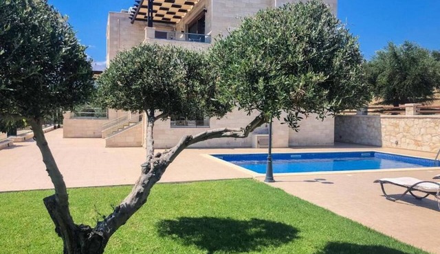 Villa Jasmina - Modern Stone Villa - groups/family