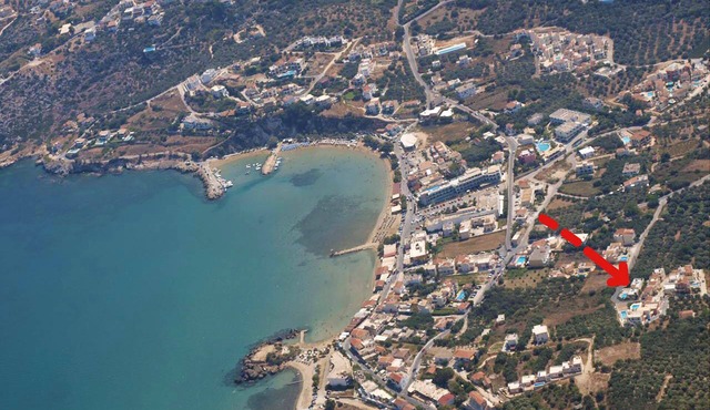 villa Kostas Walk to the Beach in town Single Storey with Pool, Roof Terrace BBQ