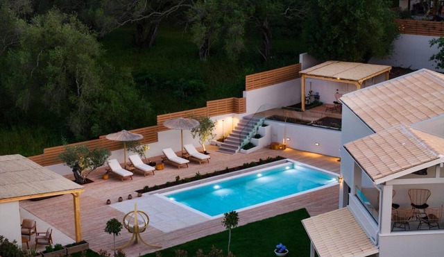 Villa Miraggio, Villa