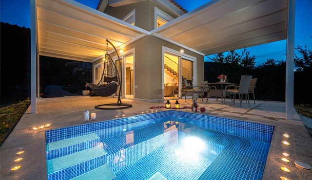 «Villa Natura private jacuzzi» - Early Booking (60dates or more) - 5% DISCOUNT