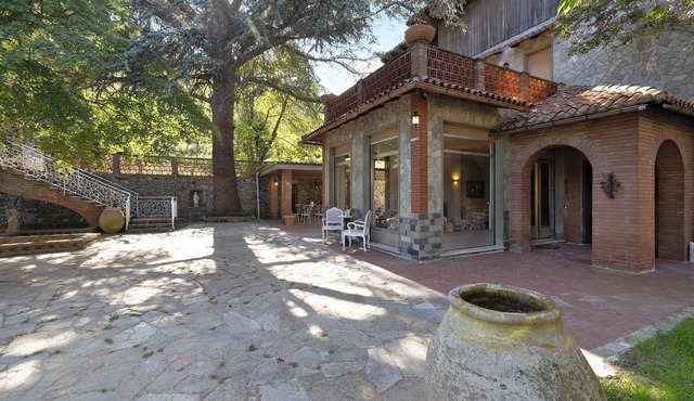 Villa "Pratolina" with Private Terrace, Balcony & Wi-Fi