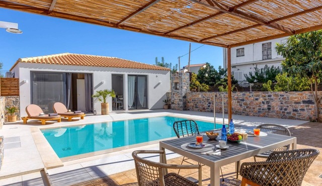 Villa Selena by Villa Plus
