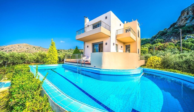 Villa Sirocco, Sunset View, 5' to Sandy Beach!