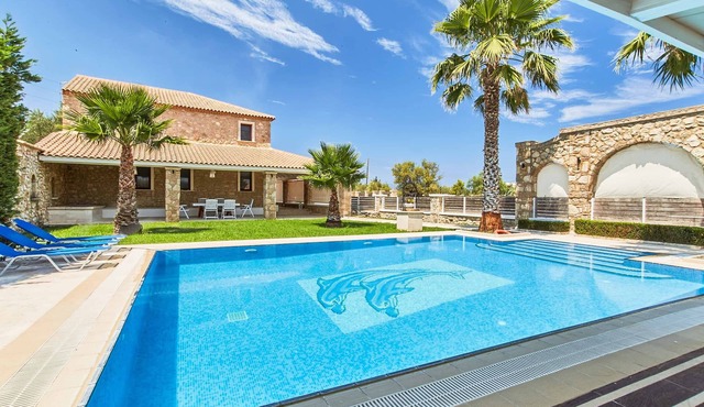 Villa St Dennis - Three Bedroom Villa, Sleeps 6