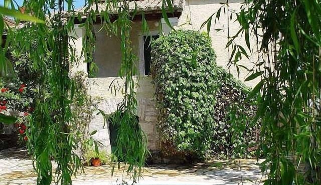Villa with Private Pool and Yard/Garden. Ideal long term winter retreat.