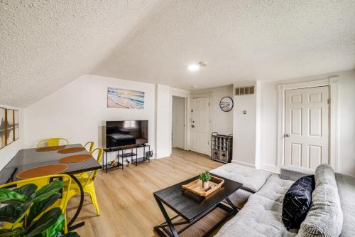 Walkable Apt in Dtwn Michigan City! 2 Mi to Beach
