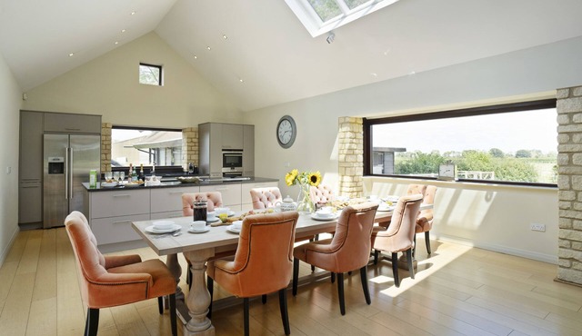 WIllersey Farmhouse, Sleeping 8 people.