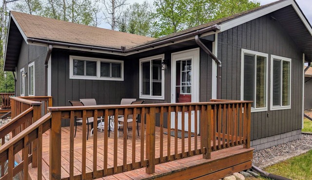 Wolf Point Cabin | Lake Access, AC, Fire Pit, Fireplace, Deck