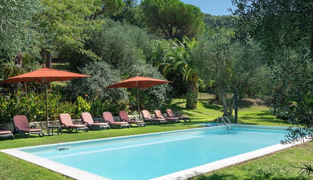 Wonderful villa with WIFI, private pool, A/C, TV, terrace and panoramic view, close to Lucca