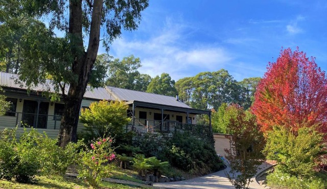 Woodbine Lodge