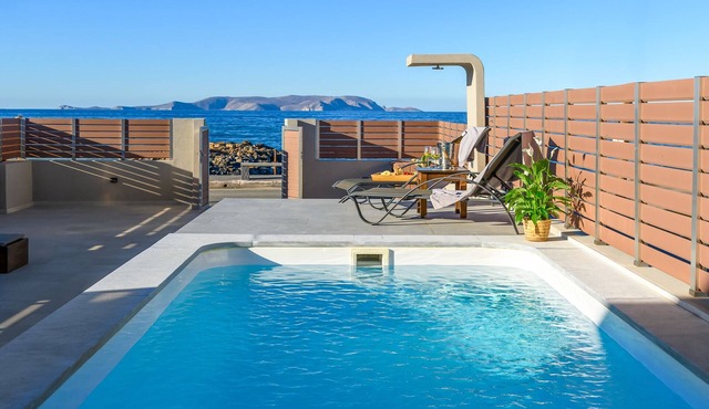 Zoe Luxury Seafront Villa with Heatable Pool, Villa