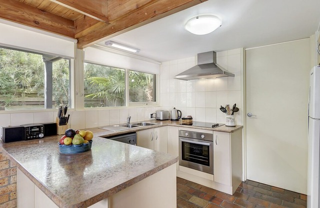Bungunyah Apartments: Waratah in Croydon