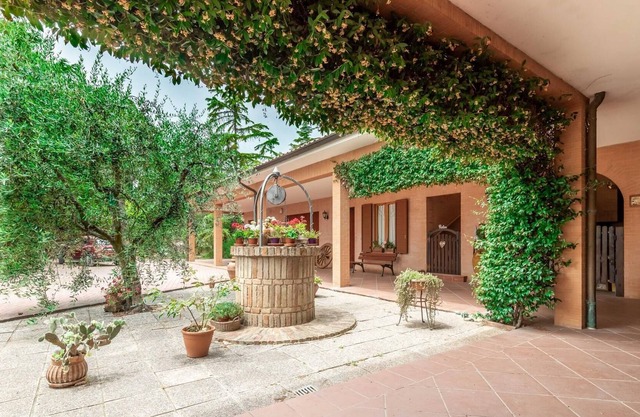 Villa Rosso Corbezzolo 
