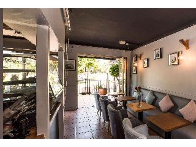 Photo of Livingroom in East Melbourne
