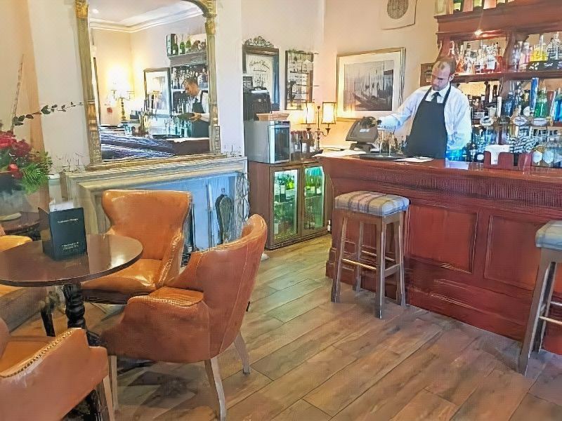 Photo of Livingroom in Lapworth