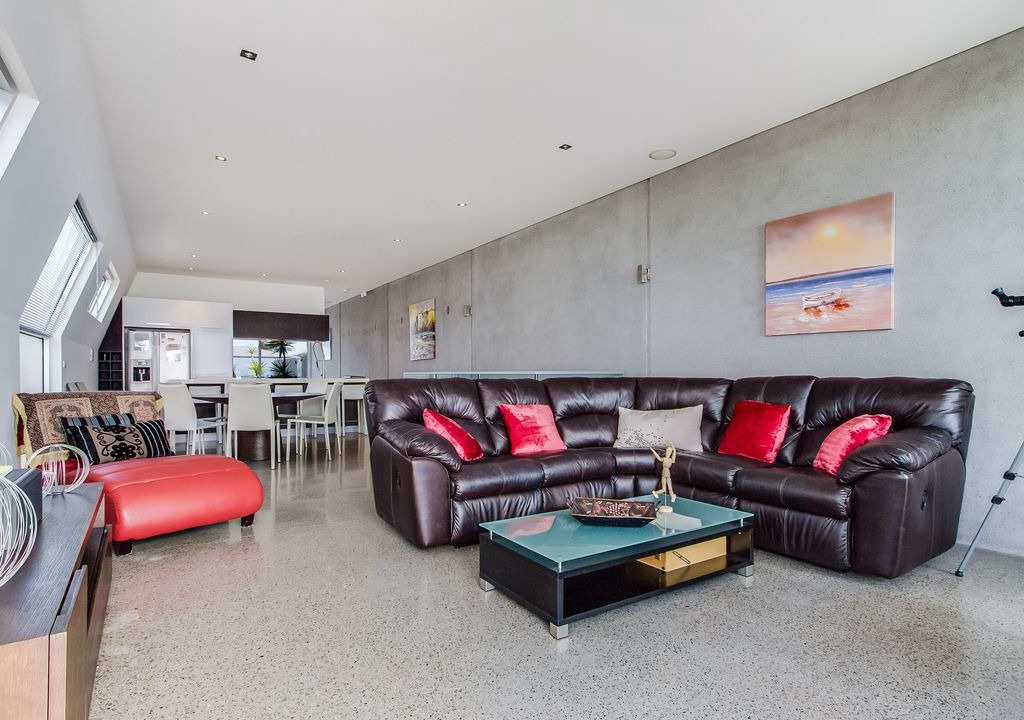 Photo of Livingroom in Safety Beach