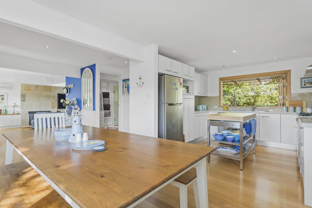 Photo of Livingroom in Safety Beach