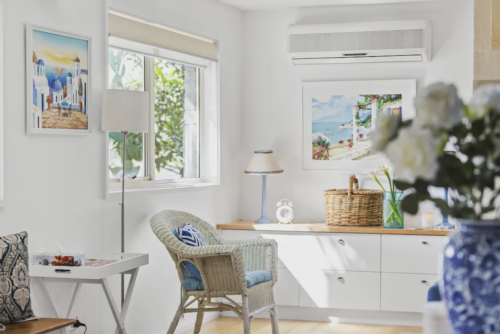 Photo of Livingroom in Safety Beach