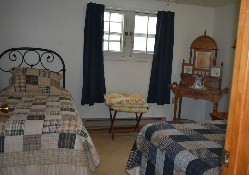 Photo of Bedroom in Oak Harbor