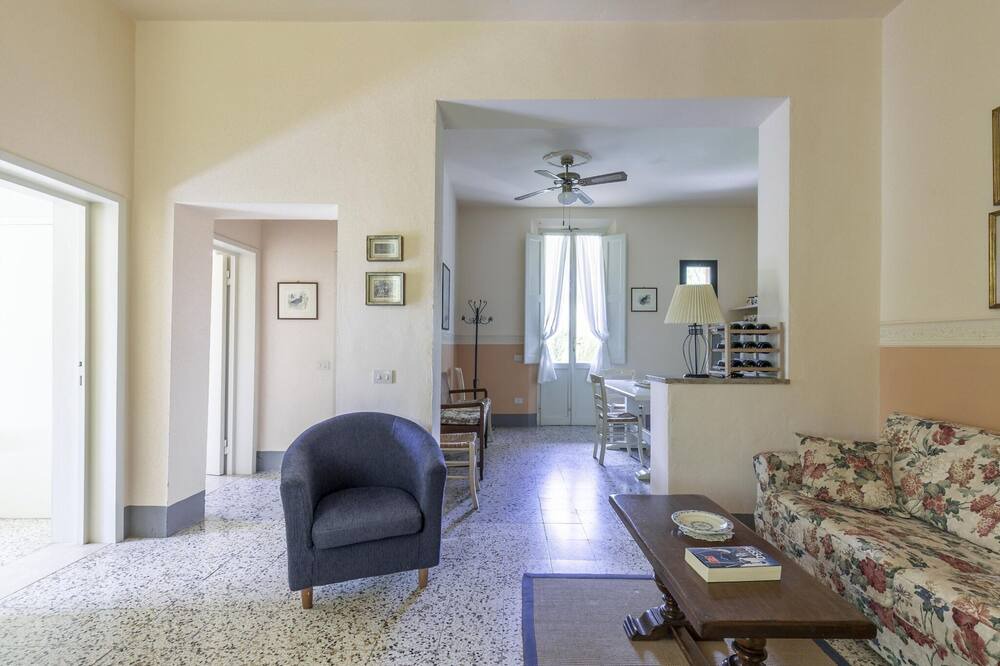 Photo of Livingroom in Montopoli in Val d'Arno