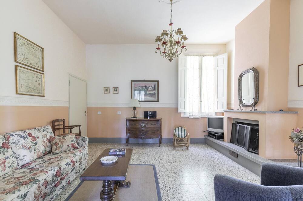 Photo of Livingroom in Montopoli in Val d'Arno