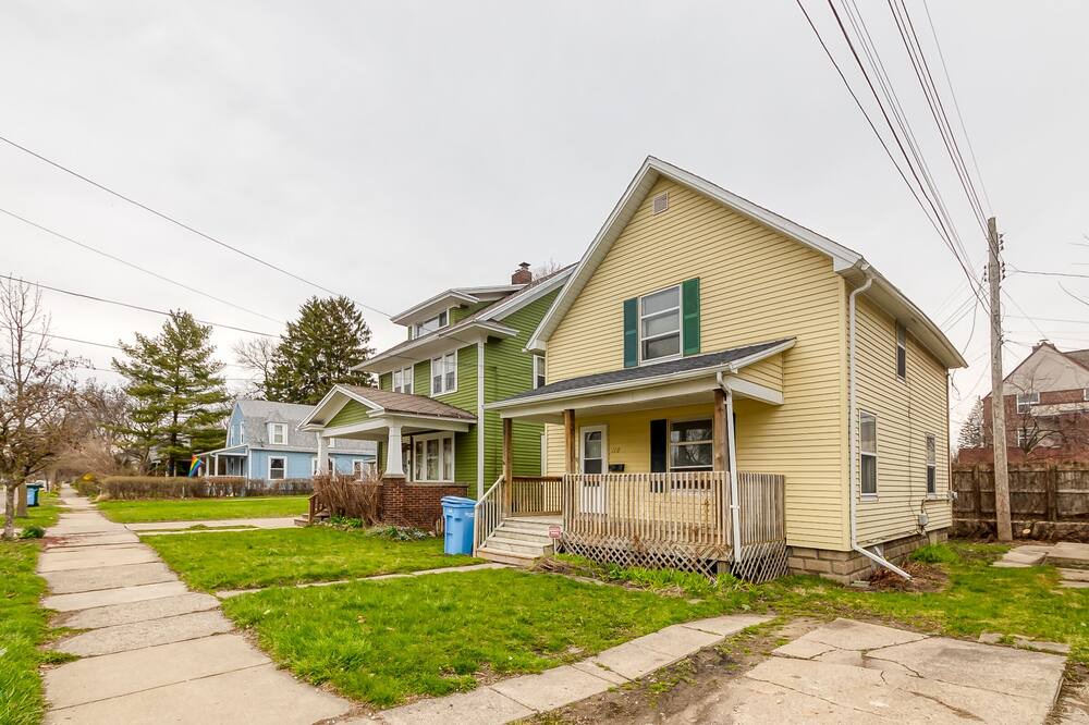 Photo of Outdoor in Lansing