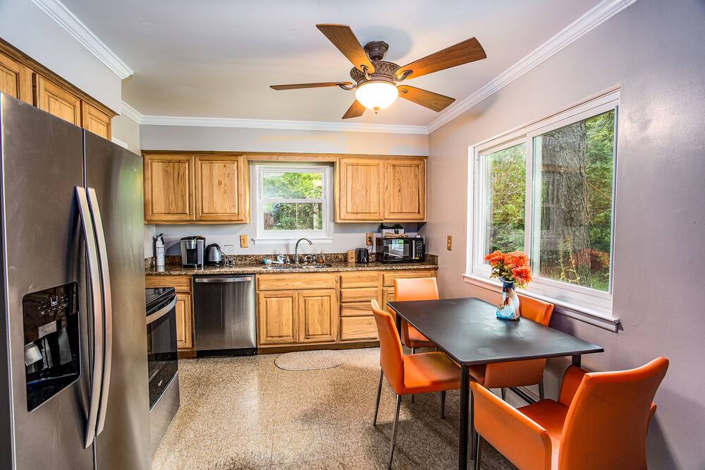 Photo of Kitchen in Applegate