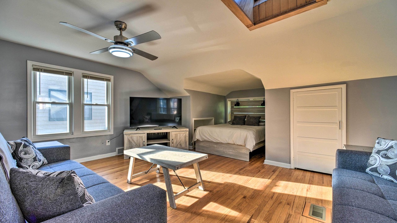 Photo of Livingroom in Dearborn
