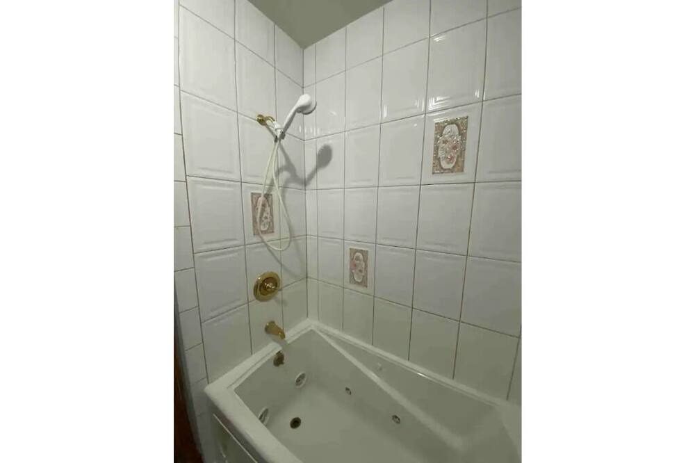 Photo of Bathroom in Chatham