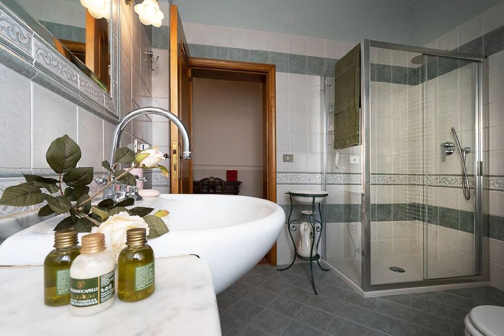 Photo of Bathroom in Monticchiello