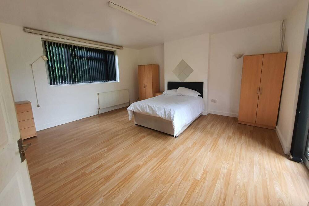 Photo of Bedroom in Halesowen
