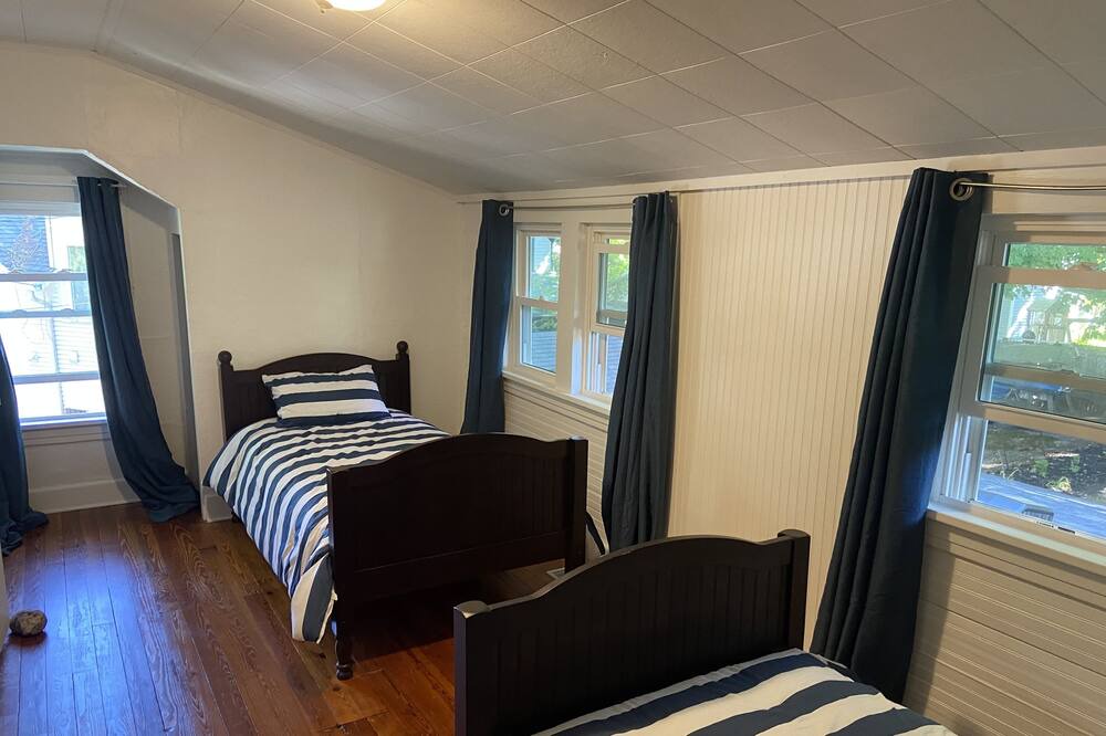 Photo of Bedroom in Macatawa